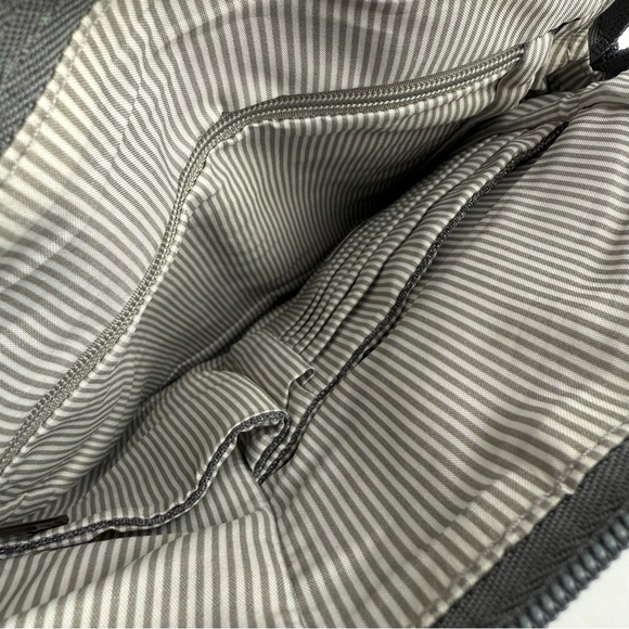 Travelon Boho Slim Crossbody Bag Gray Quilted Handbag Anti Theft Brand New‎ - Picture 4 of 11